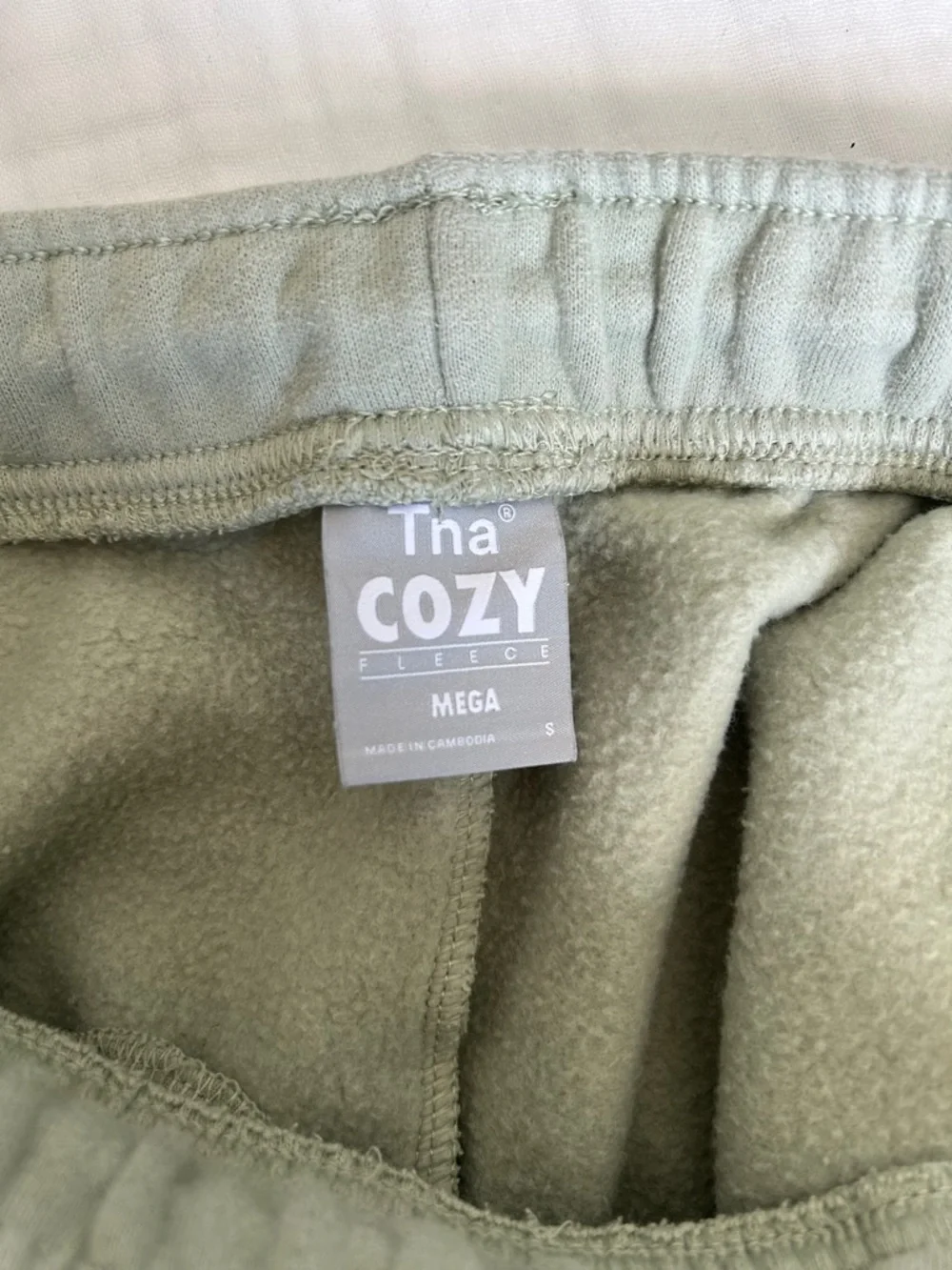 Aritzia TNA Cozy Fleece MEGA - Picture 4 of 5